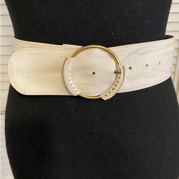 Vintage Etienne Aigner off white soft sash style leather Belt‎ size 26 - Picture 1 of 6